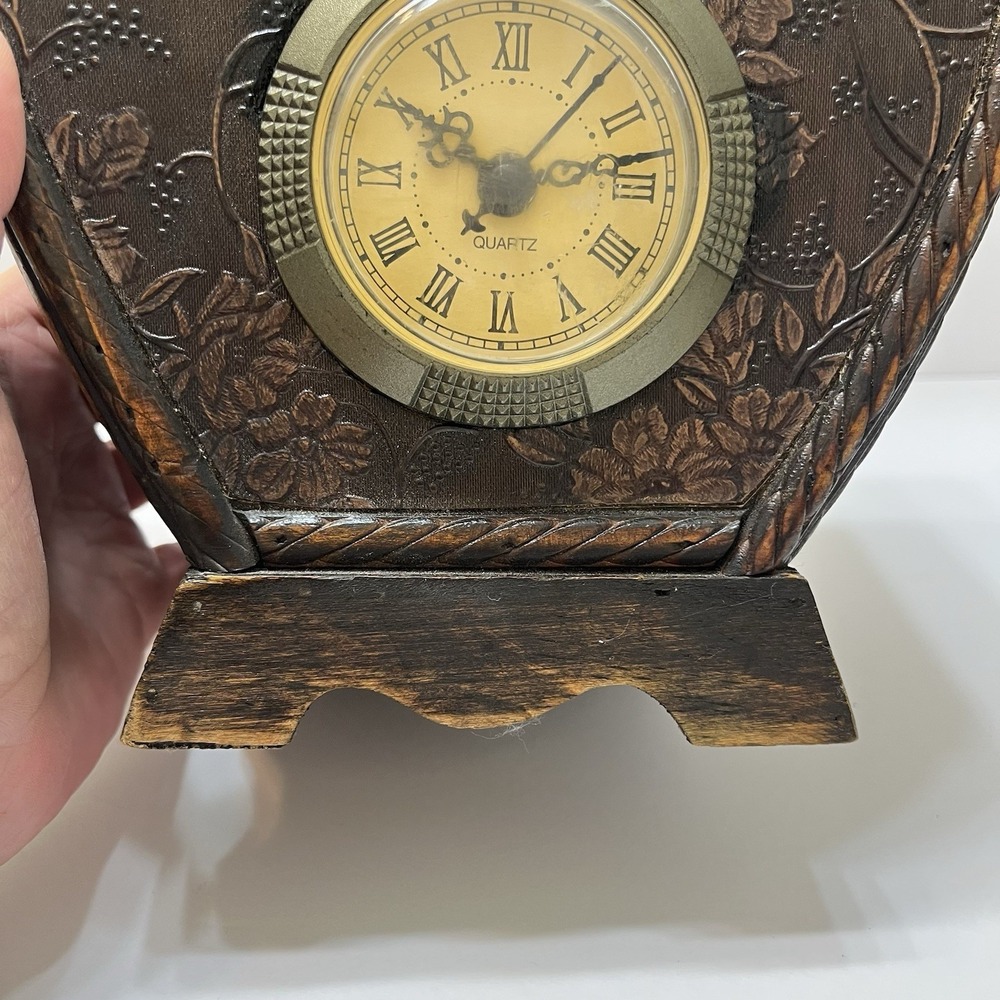 Vintage-Style Wooden Clock/Keepsake Box Hinged Lid Velvet Lined Latch Triangle - Picture 4 of 14